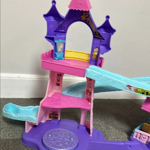 Fisher Price Little People Klip Klip Castle with 3 Princesses - Picture 5 of 7